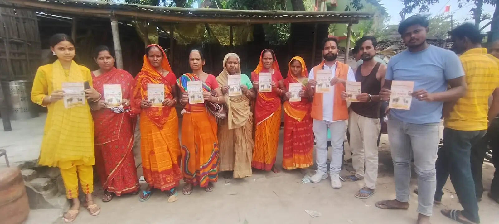 गौ हत्या पर प्रतिबंध और राष्ट्रीय दर्जा की मांग को लेकर हस्ताक्षर अभियान