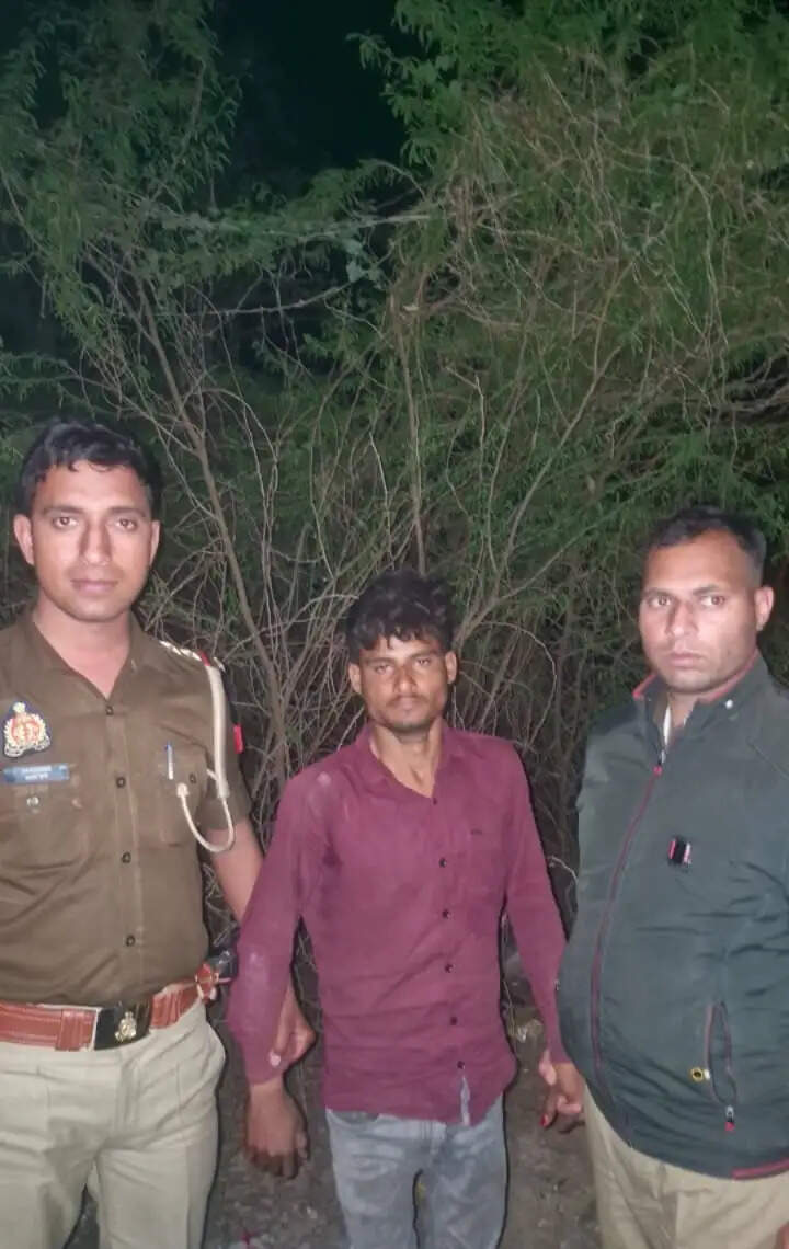 मुठभेड़ में दो लुटेरे गिरफ्तार, एक को गोली लगी, सिपाही भी घायल