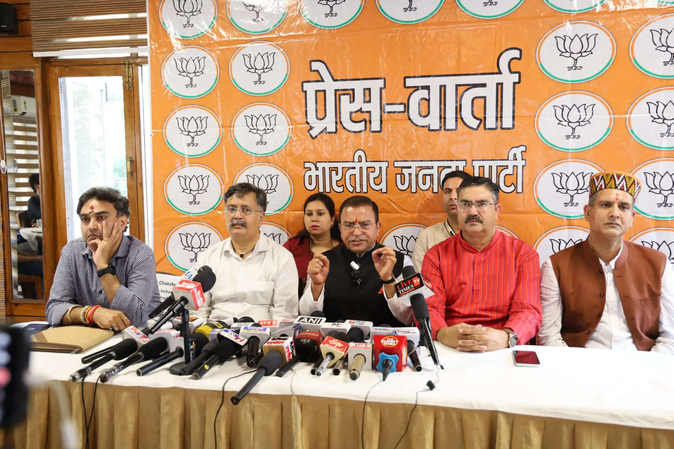 कांगड़ा के बड़े संस्थानों को बर्बादी की ओर धकेल रही सुक्खू सरकार : त्रिलोक कपूर