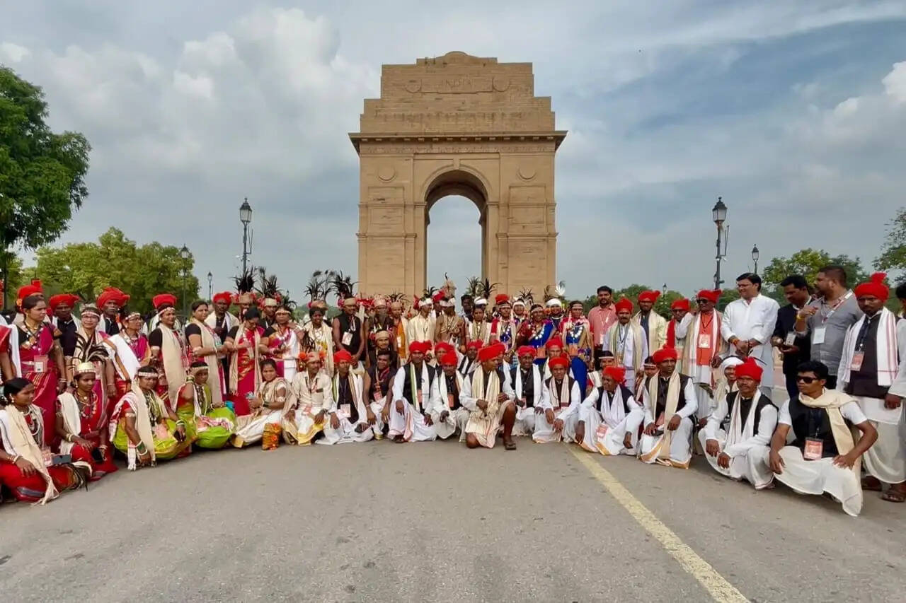 राष्ट्रपति भवन में बस्तर की संस्कृति का भव्य सम्मान, प्रतिनिधिमंडल ने साझा किए बदलते बस्तर के अनुभव