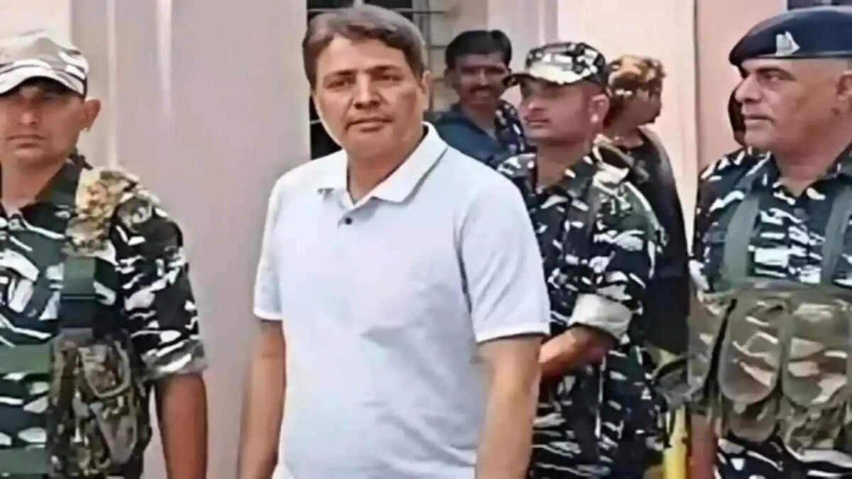 छत्तीसगढ़ डीएमएफ घोटाला मामले में गिरफ्तार पूर्व आईएएस अनिल टुटेजा 26 फरवरी तक पुलिस रिमांड पर