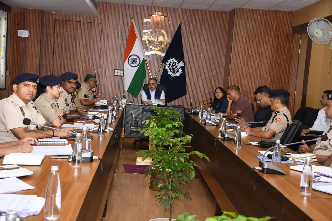 त्योहारों में जाम से निपटने के लिए जयपुर ट्रैफिक पुलिस बनाएगी दो माह की कार्ययोजना : डीजीपी
