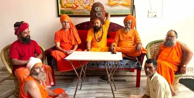 कुंभ की तैयारियों को लेकर संतों ने किया मंथन