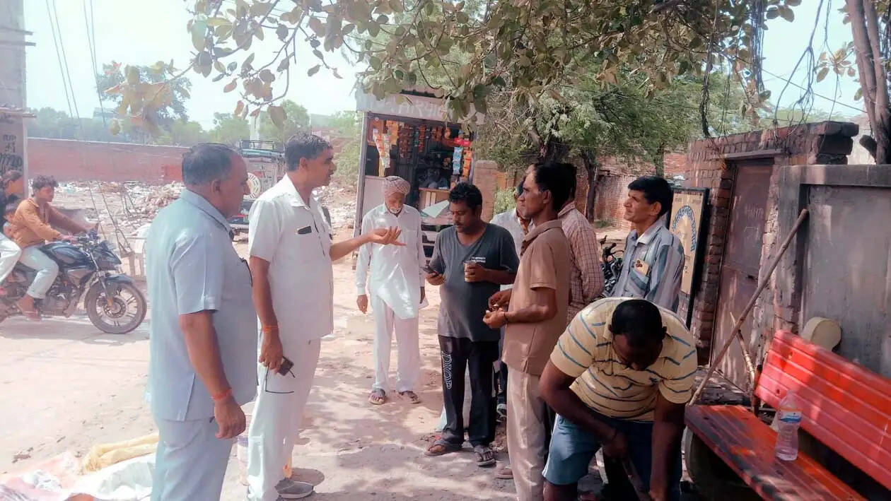 हिसार में घर-घर पहुंच रही पुलिस की नशा मुक्ति टीम