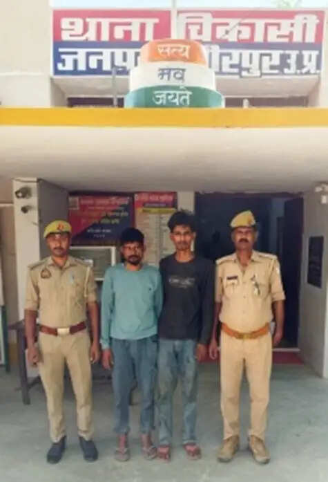 नाबालिग को भगाकर ले जाने वाले दो गिरफ्तार