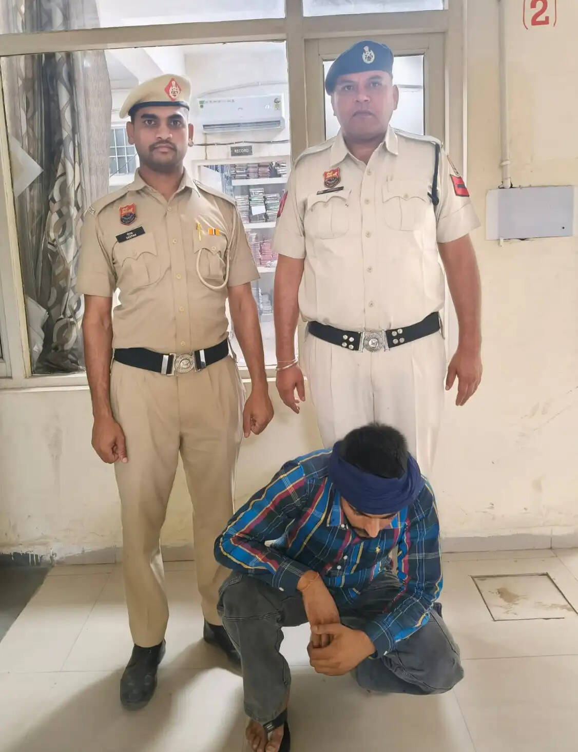 सिरसा: तीन नशा तस्कर व अवैध पिस्तौल सहित चार गिरफ्तार