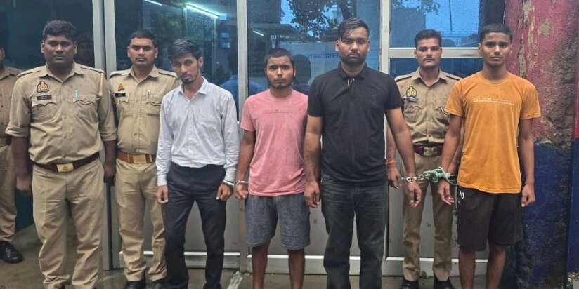 गणेश विसर्जन यात्रा पर हमले में चार गिरफ्तार, जुड़वा भाई भी शामिल