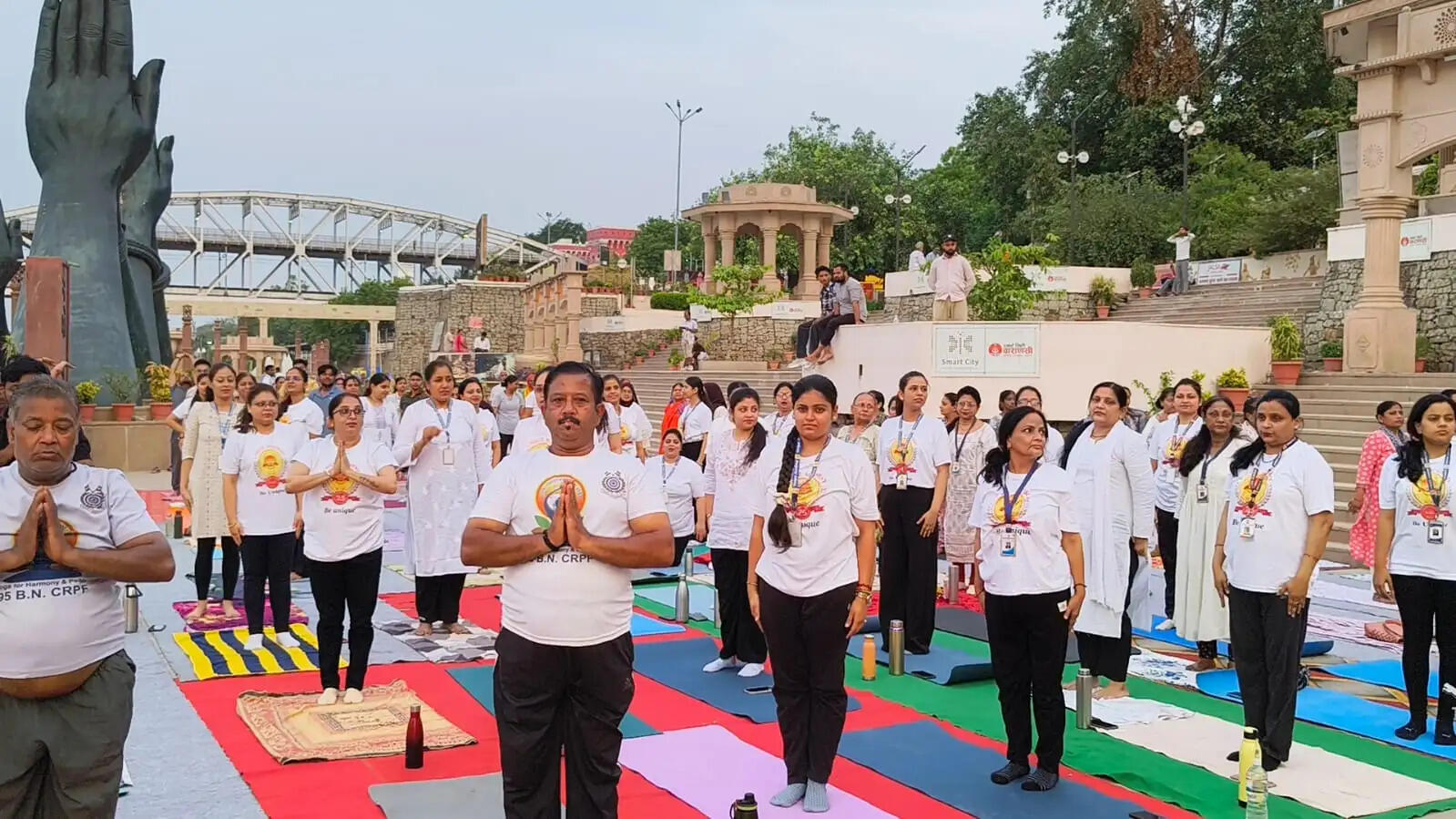 सिगरा स्टेडियम में जुटेगी काशी, रविवार सुबह छह बजे मंत्रोच्चार के साथ शुरू होगा सामूहिक योगाभ्यास