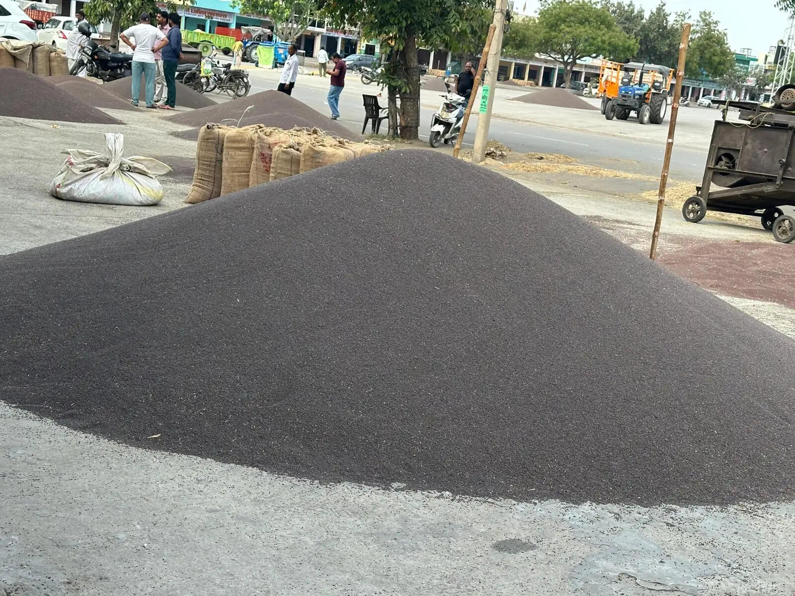 जींद : मंडी के अंदर होगी किसानों की बायोमेट्रिक, गेट पर नही