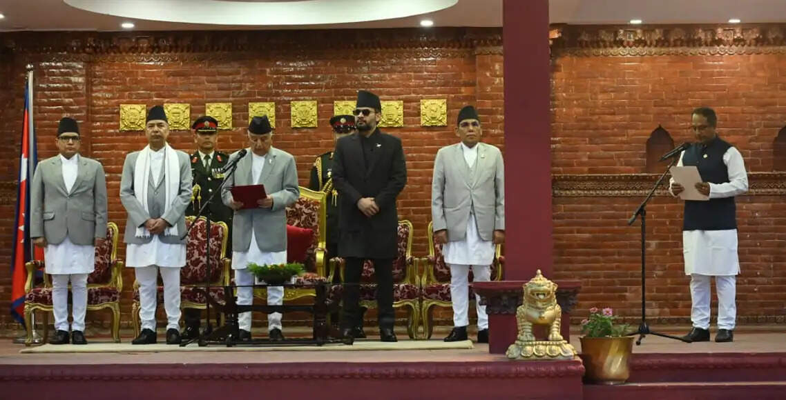 नेपाल के नवनियुक्त उद्योग, वाणिज्य तथा आपूर्ति मंत्री दीपक कुमार साह ने शपथ ली