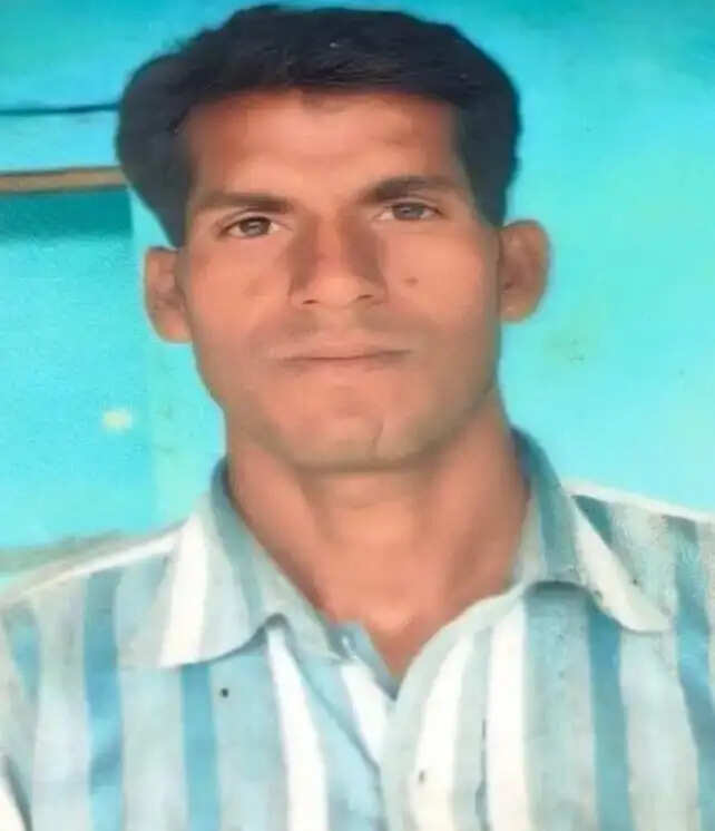 राजगढ़ः खेत में काम कर रहे किसान की जहरीले जीव के काटने से मौत
