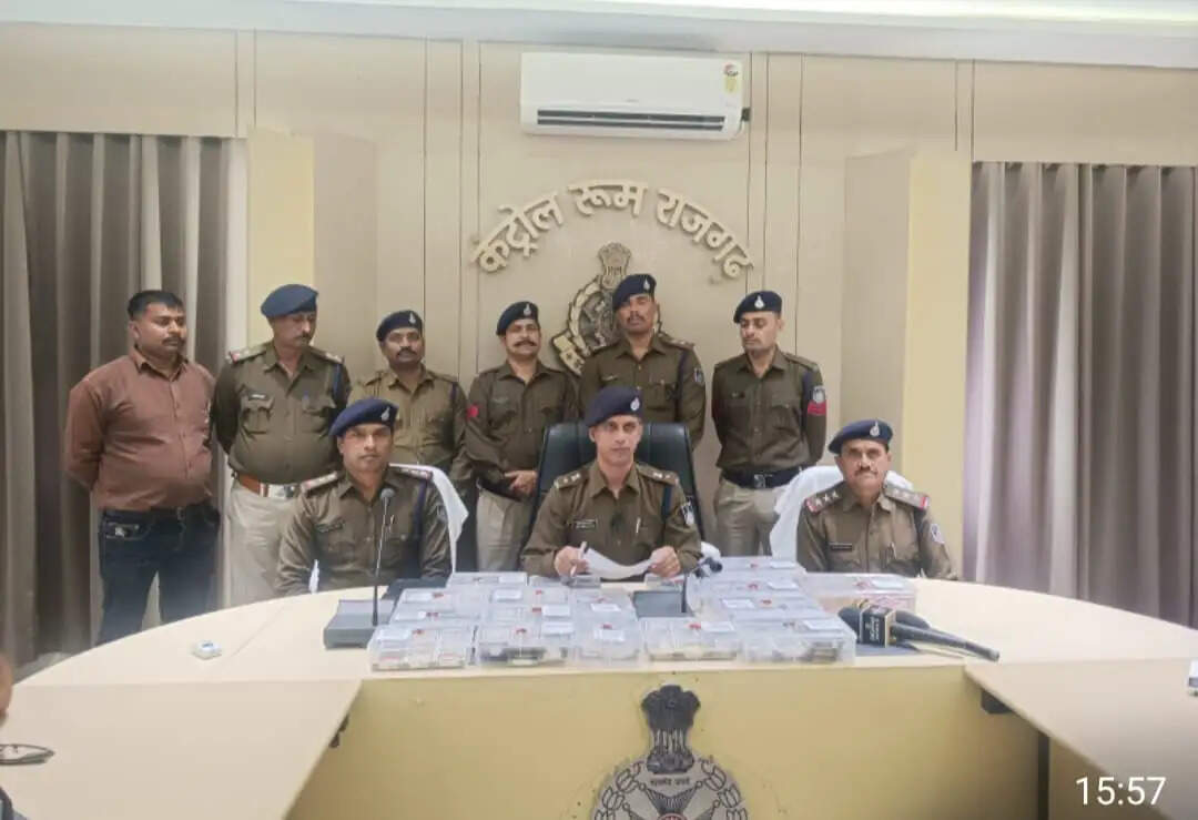 राजगढ़ःसूने घर से चांदी के गहने व नकदी चोरी के मामले आरोपित दो भाई गिरफ्तार