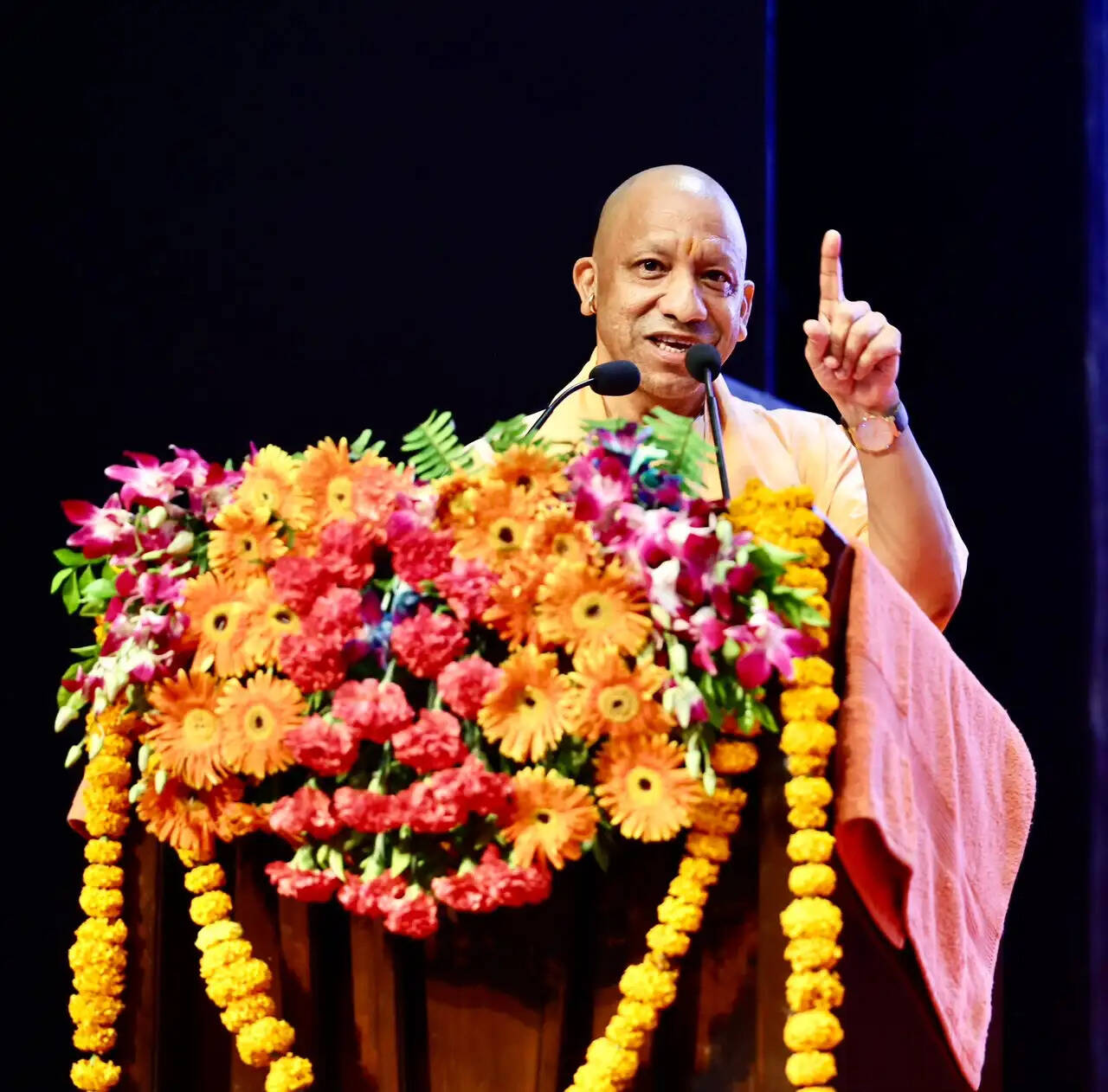 मंडियों में किसानों को बेहतर सुविधाएं मिलें, साफ-सफाई और जलभराव की समस्या न हो: मुख्यमंत्री