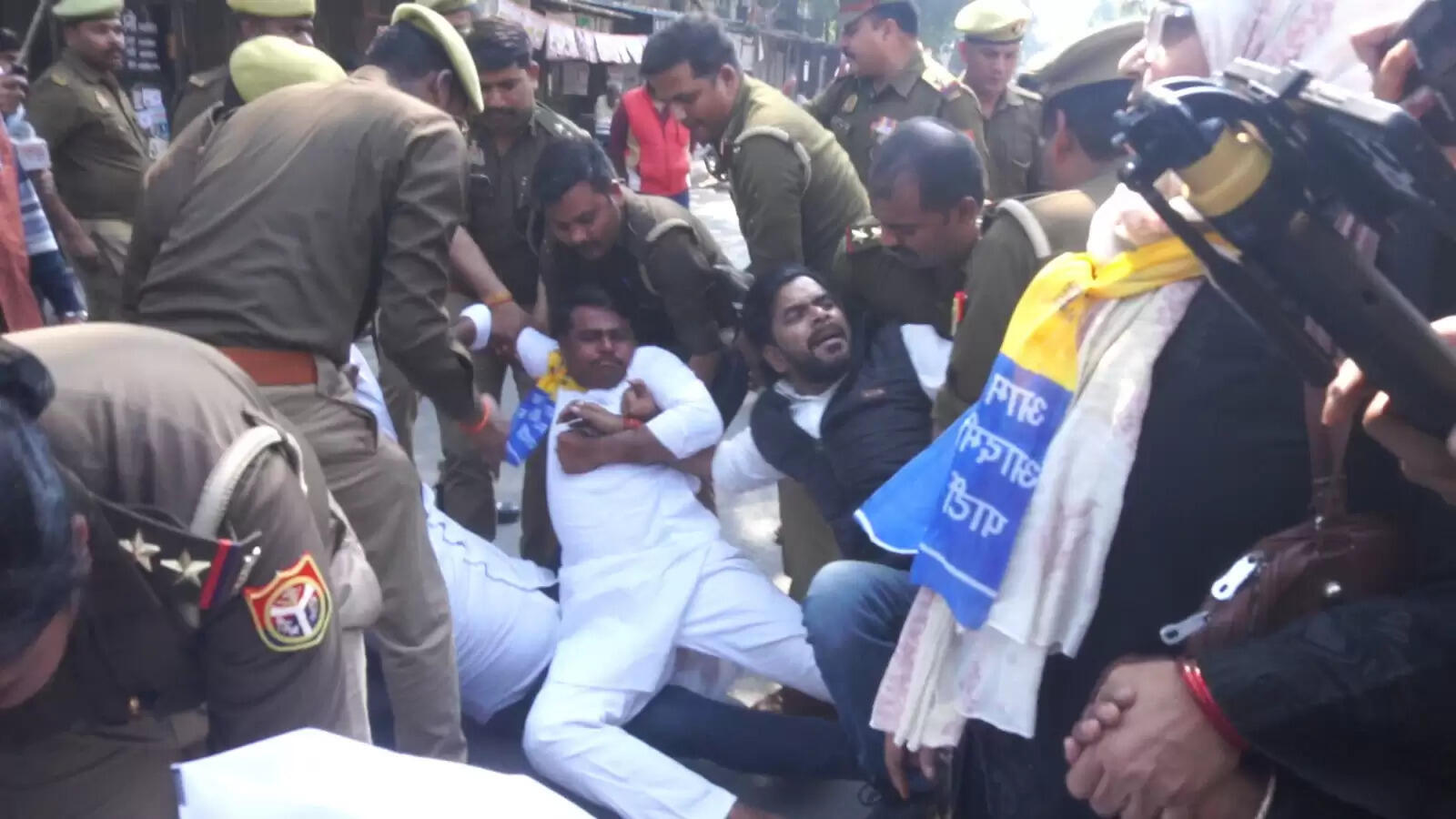 ट्रेड डील के खिलाफ आआपा कार्यकर्ताओं ने किया प्रदेशव्यापी विरोध प्रदर्शन