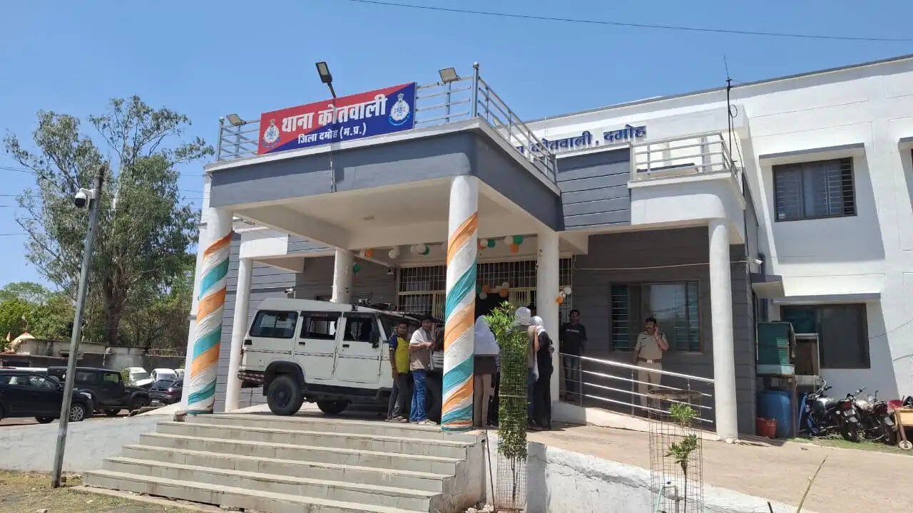 दमोहः कथित गौमांस विवाद ने पकड़ा तूल, पुलिस जांच जारी