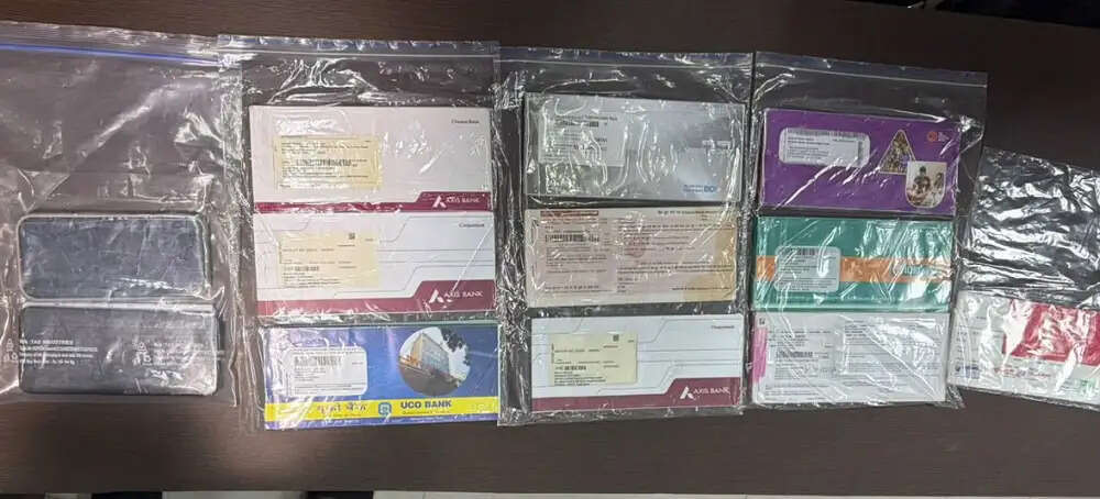 मप्रः म्यूल बैंक खाते और फर्जी सिम के जरिए देशभर में साइबर ठगी करने वाले दो आरोपी गिरफ्तार