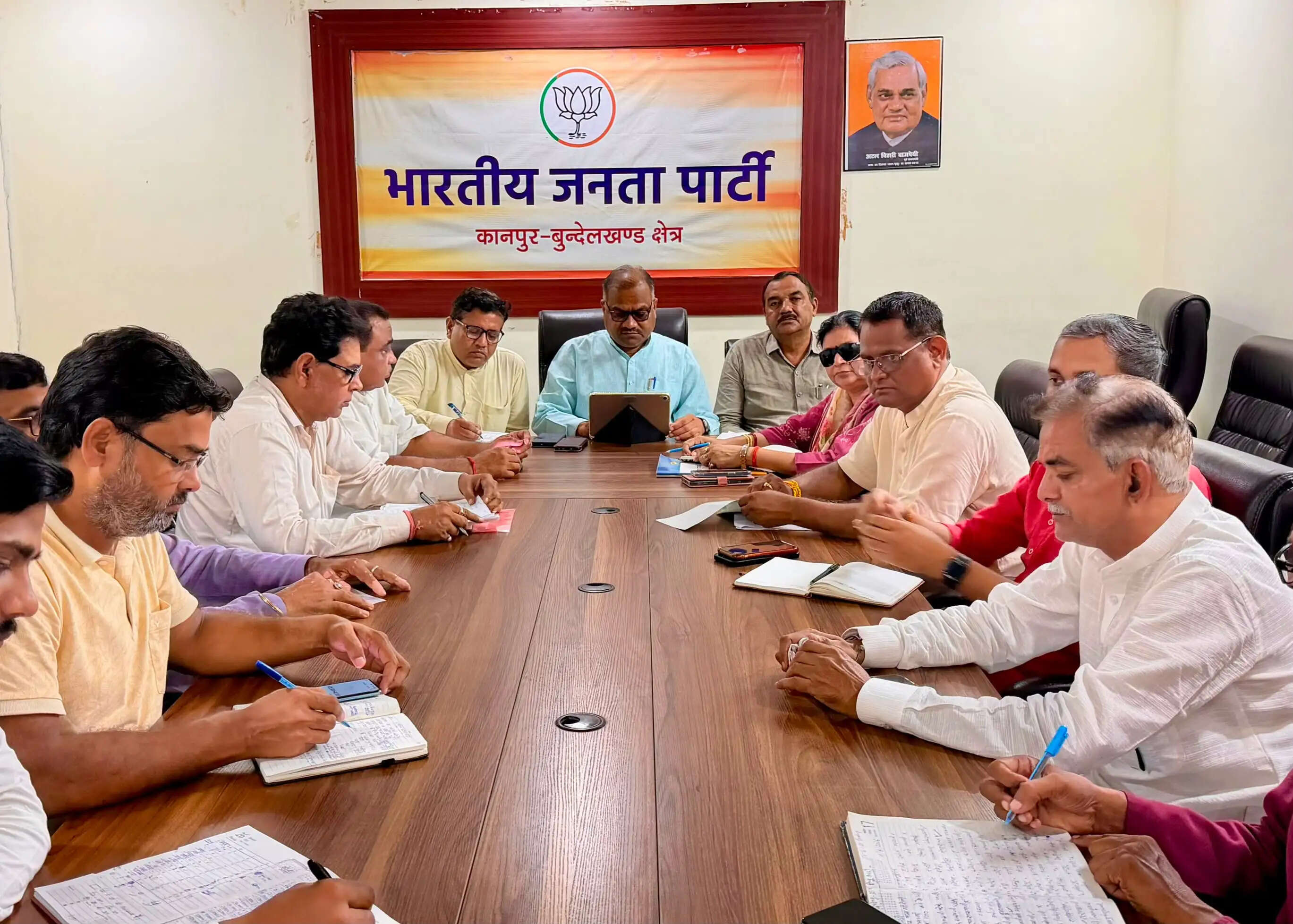तिरंगा यात्रा जन-जन का अभियान बने, शेष मंडलों में बुधवार काे भव्य आयोजन करें : राम किशोर साहू