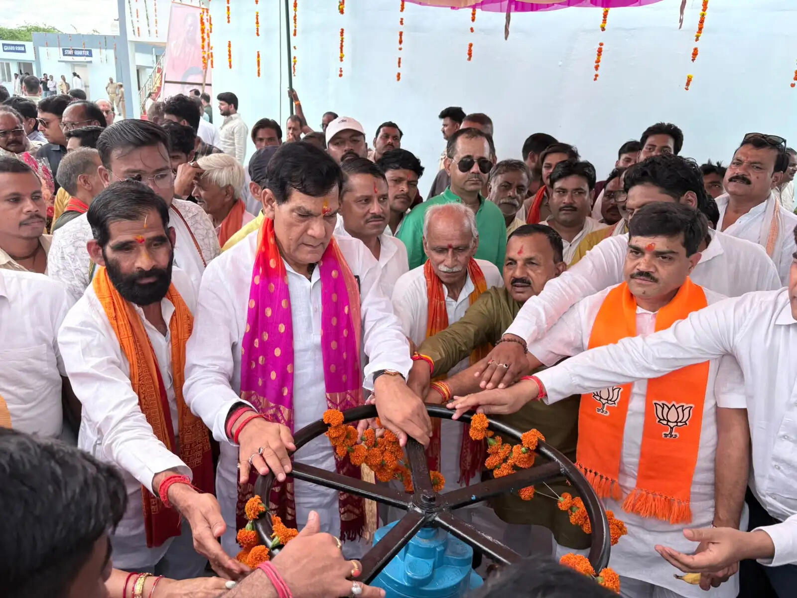 पेयजल, डिफेंस कॉरिडोर और सौर ऊर्जा परियोजनाएं बदलेंगी बुंदेलखंड की तस्वीर: ए.के. शर्मा