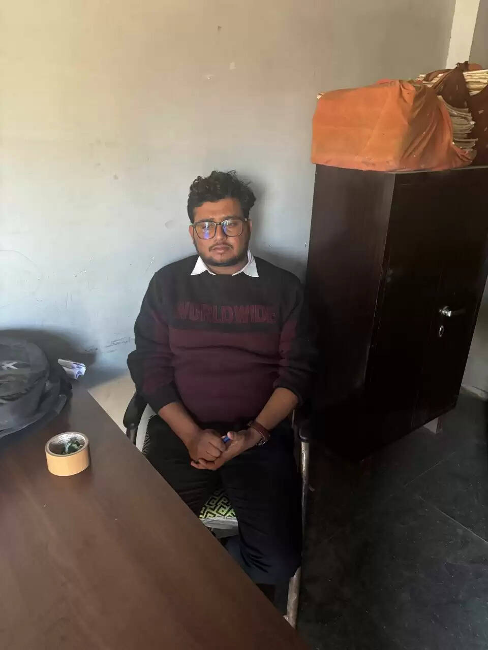 पटवारी पांच हजार रुपये की रिश्वत लेते गिरफ्तार