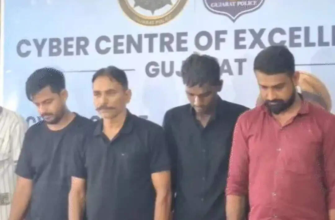 631 करोड़ के साइबर फ्रॉड का भंडाफोड़, गुजरात में ‘म्यूल हंट 2.0’ के तहत 13 आरोपित गिरफ्तार