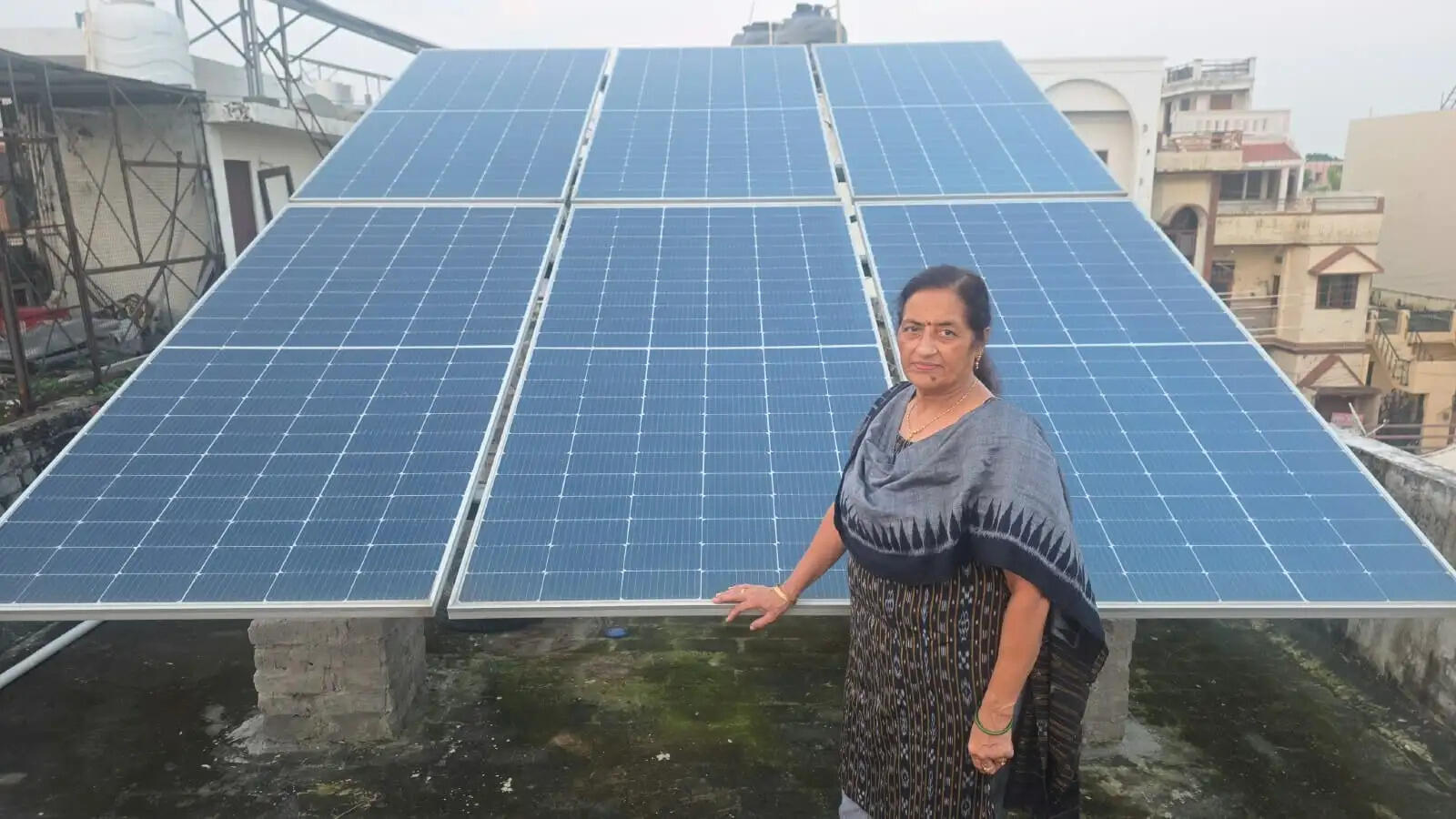 मुरादाबाद की सरिता रानी ने सौर ऊर्जा से मिली बचत को जरूरतमंद बच्चों की शिक्षा का सहारा बनाया