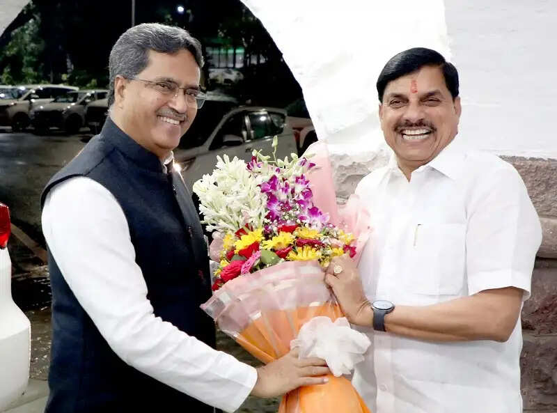 मप्र के मुख्यमंत्री से मिले त्रिपुरा के मुख्यमंत्री डॉ मणिक साहा, भोपाल का किया भ्रमण