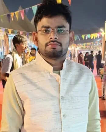 मीरजापुर : पांच भाइयों ने एक साथ पास की यूपीटीईटी, गांव में बंटी मिठाई, सफलता बनी चर्चा