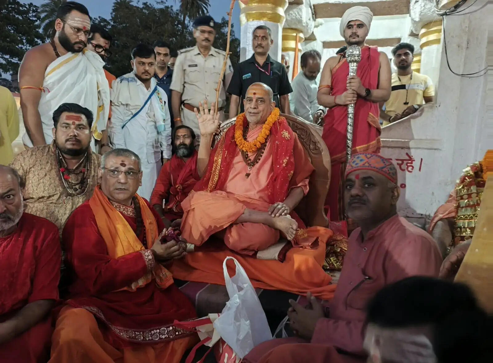 तीर्थ को तीर्थ ही रहने दें, पर्यटक स्थल न बनाएं : शंकराचार्य स्वामी सदानंद सरस्वती