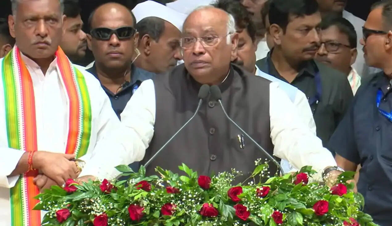 कांग्रेस अध्यक्ष खरगे ने श्रीकृष्ण सिंह की जयंती पर सामाजिक समानता और सांप्रदायिक सद्भाव का दिया संदेश