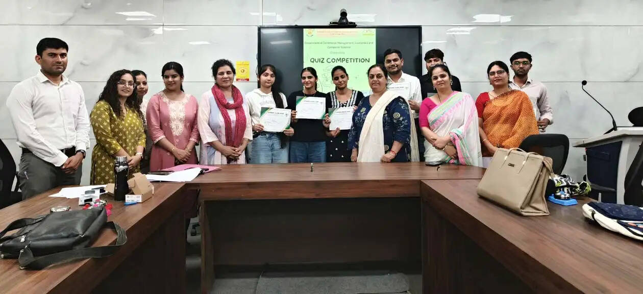 हिसार : क्विज प्रतियोगिता में दयानंद महाविद्यालय की टीम तेजस ने हासिल किया प्रथम स्थान