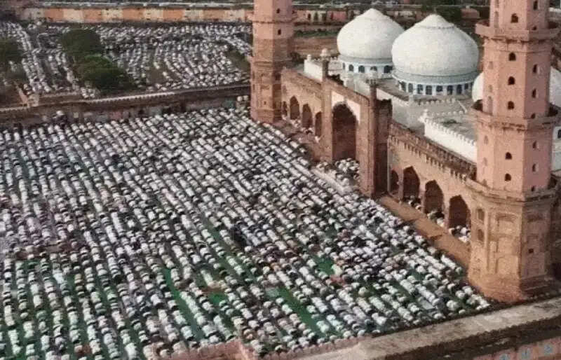 मप्र में ईद पर मस्जिदों में अदा की गई विशेष नमाज, भोपाल में लगे अमेरिका-इजराइल के खिलाफ नारे