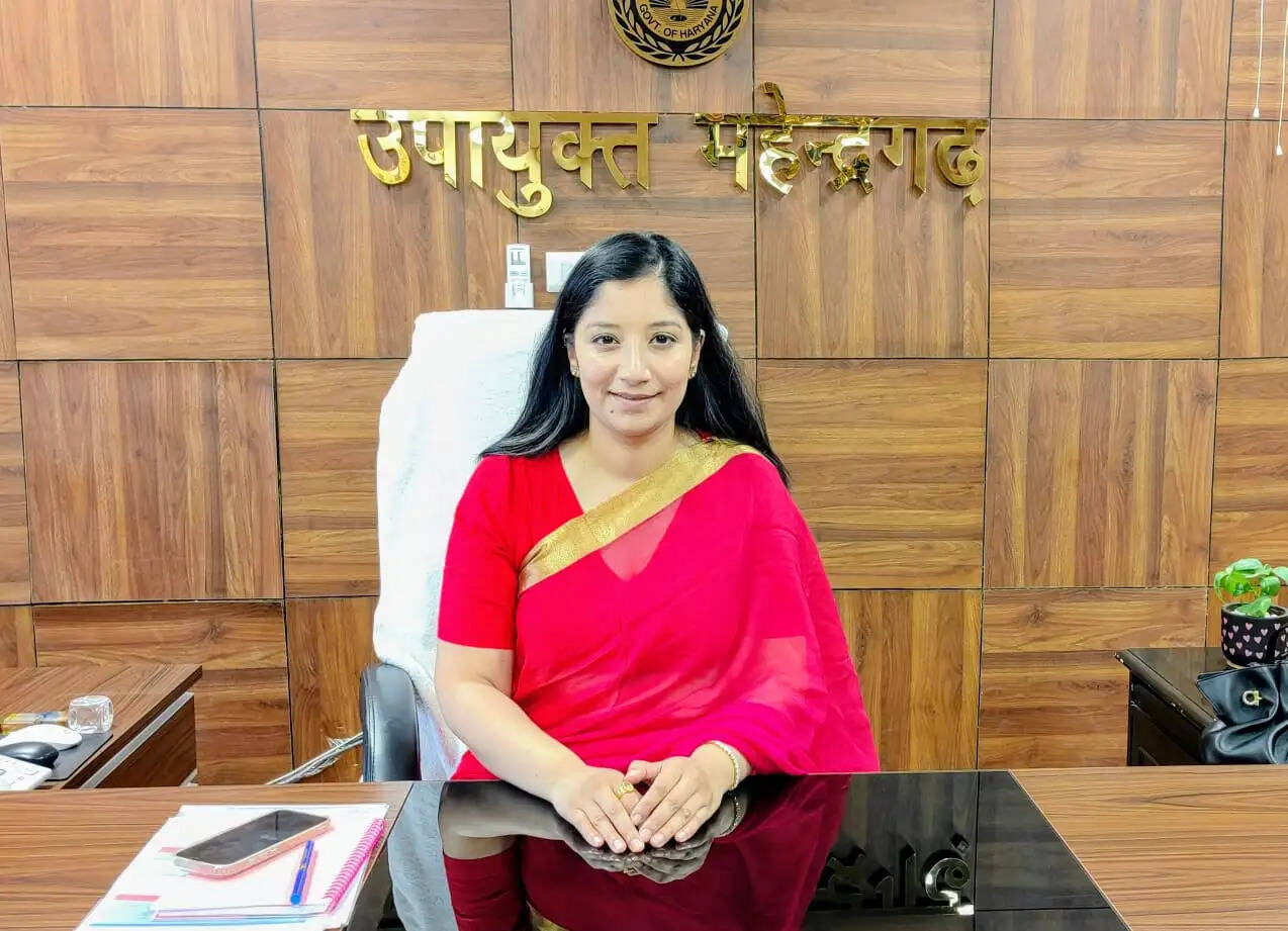 महेंद्रगढ़ को मिली नई प्रशासनिक कमान, अनुपमा अंजलि ने संभाला उपायुक्त पद