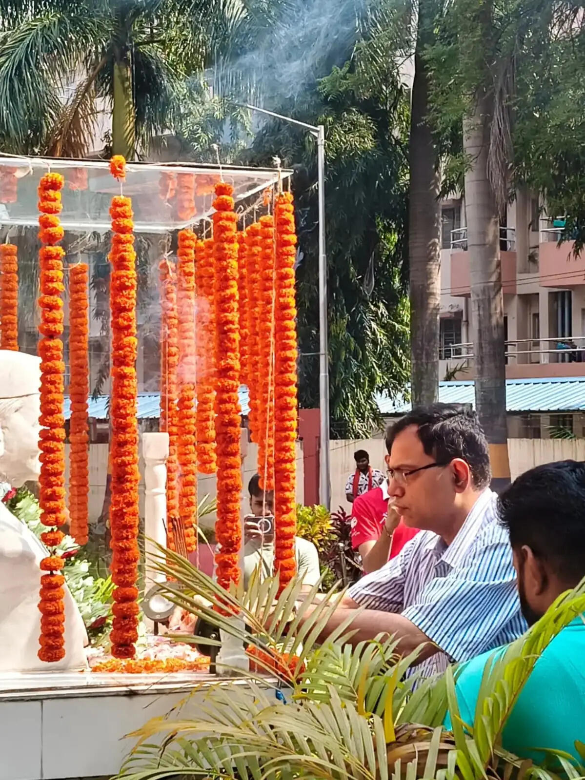 आईआईटी खड़गपुर में गांधी और शास्त्री जयंती पर श्रद्धांजलि