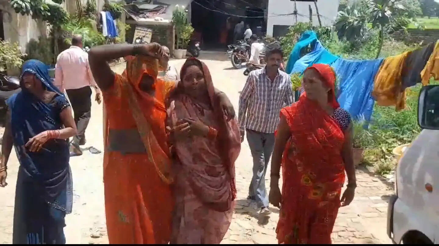 सड़क दुर्घटना में एक युवक की मौत, एक घायल