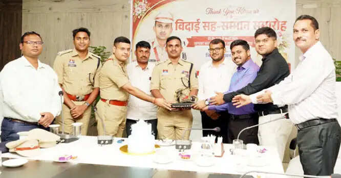 निवर्तमान सुकमा एसपी किरण चव्हाण को दी गई विदाई, नए पुलिस अधीक्षक का स्वागत