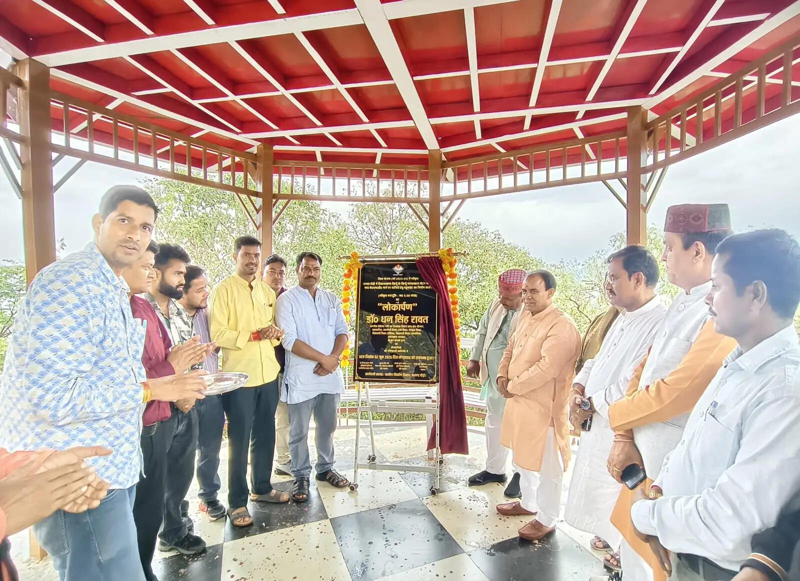 कैबिनेट मंत्री ने सड़क, पर्यटन और जनसुविधाओं से जुड़ी योजनाओं का किया लोकार्पण व शिलान्यास