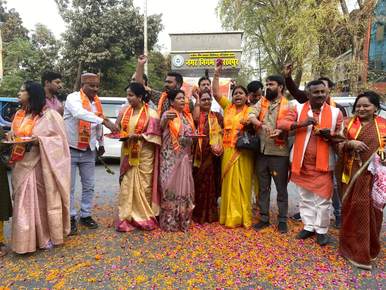 आरएसएस के वर्ष प्रतिपदा उत्सव एवं पथ संचलन का हिंदू सुरक्षा सेवा संघ ने किया भव्य स्वागत