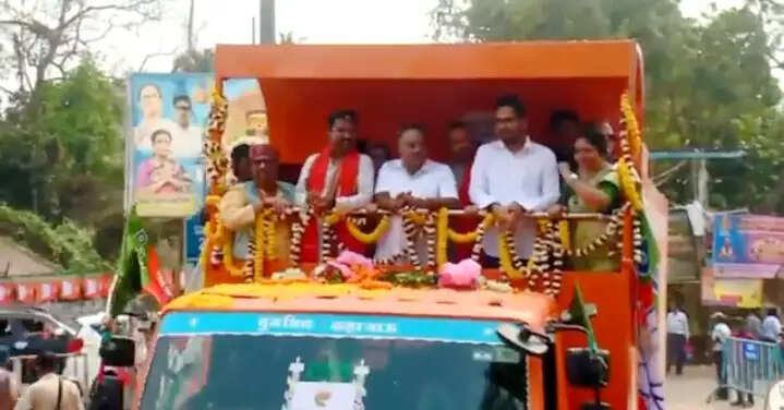 भाजपा की परिवर्तन संकल्प यात्रा का खड़गपुर में स्वागत, बारबेटिया में सभा