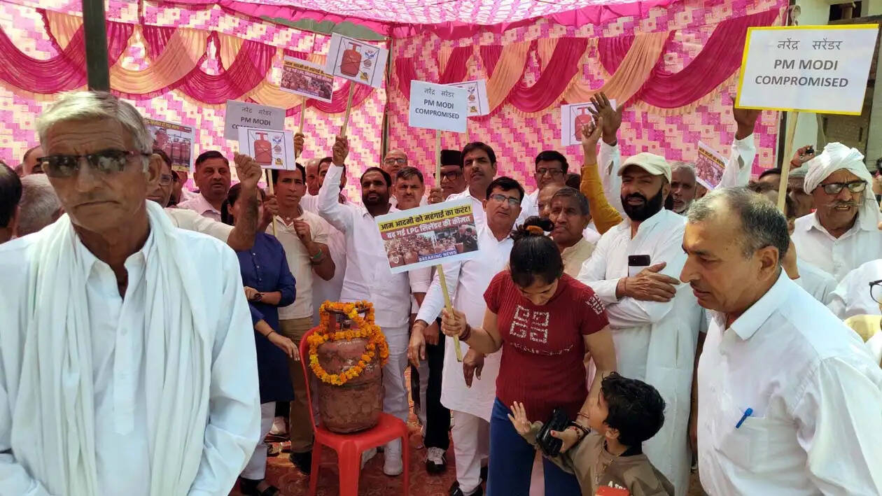 महंगाई व गैस की किल्लत से जनता परेशान, सरकार तुरंत दे राहत : बृज लाल बहबलपुरिया