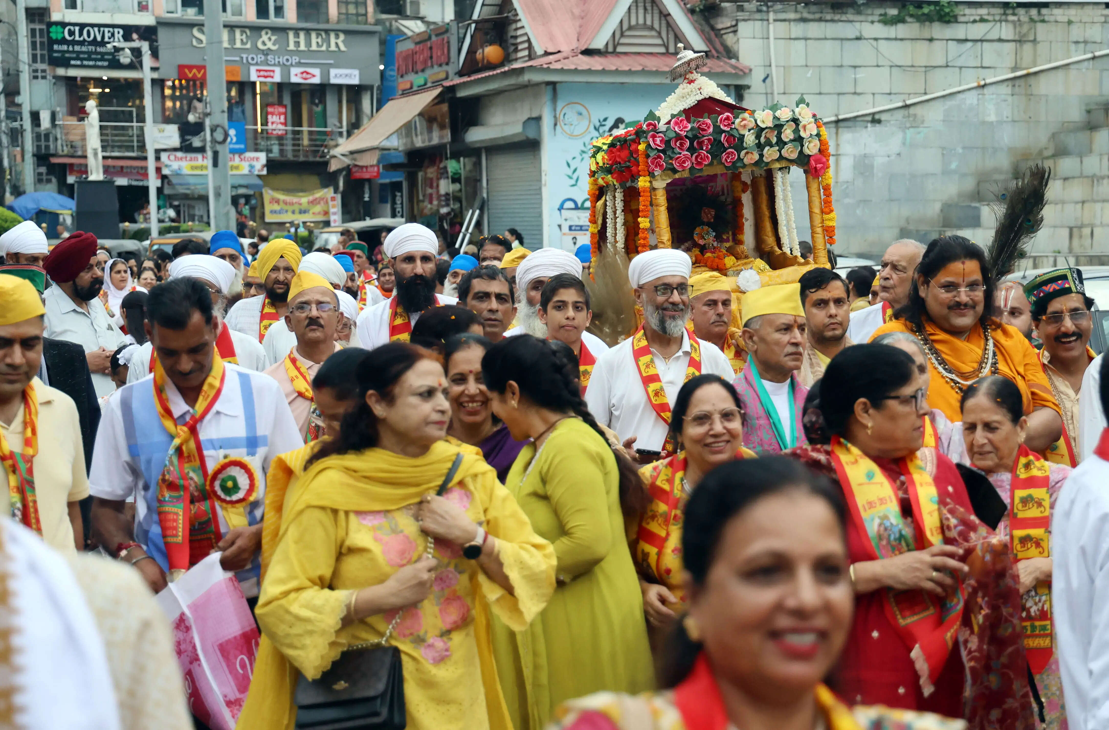 मंडी में रही जन्माष्टमी की धूम, सुंदर झांकियाें से कृष्णमयी हुआ शहर