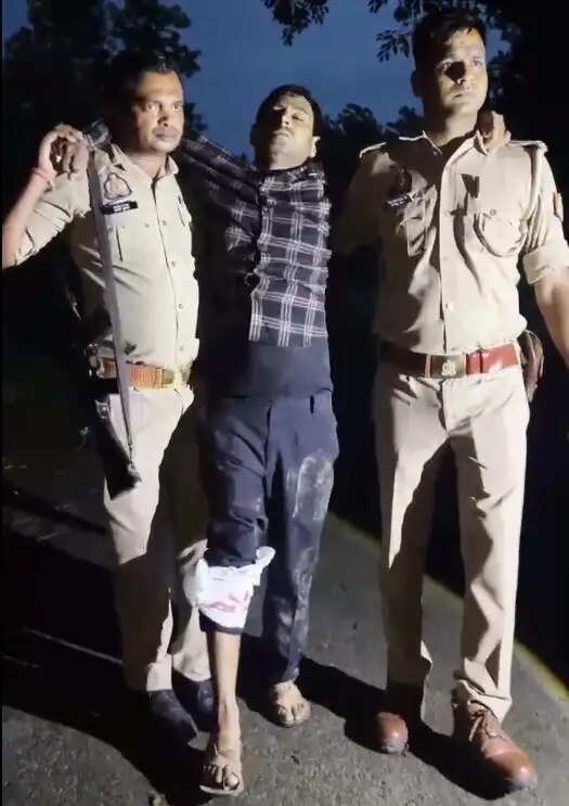 भाई की हत्या का आरोपित हिस्ट्रीशीटर मुठभेड़ में घायल