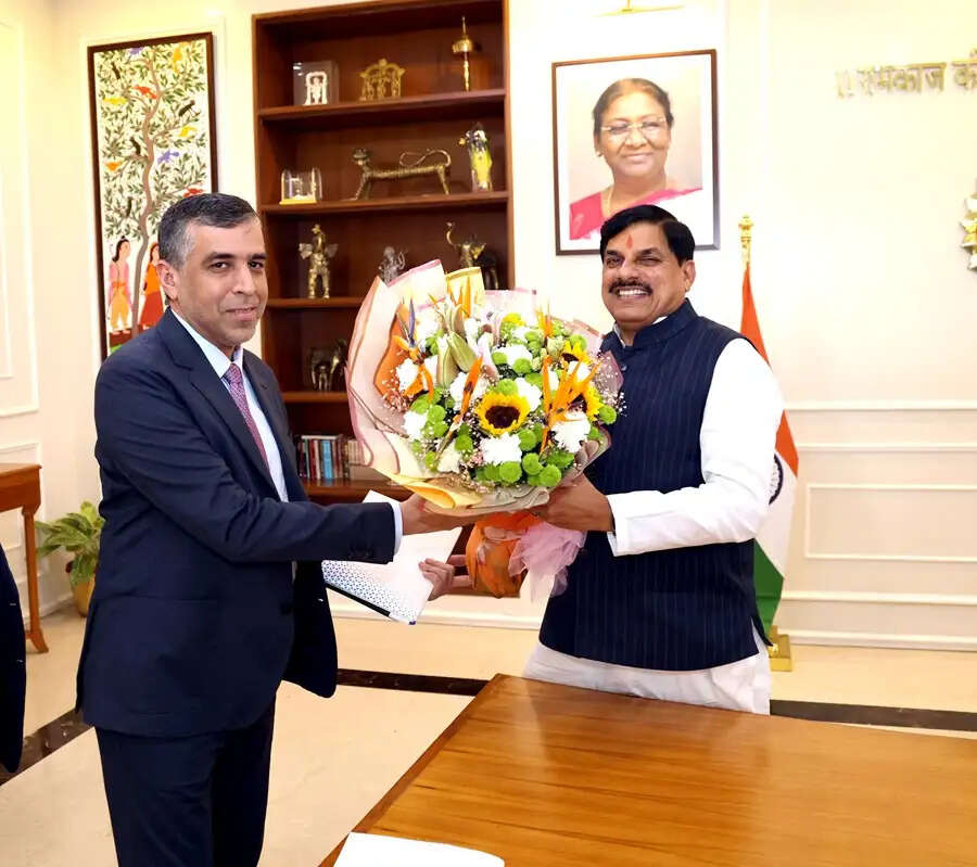 मध्य प्रदेश के मुख्यमंत्री को दुबई में होने वाली एनुअल इन्वेस्टमेंट मीटिंग का आमंत्रण