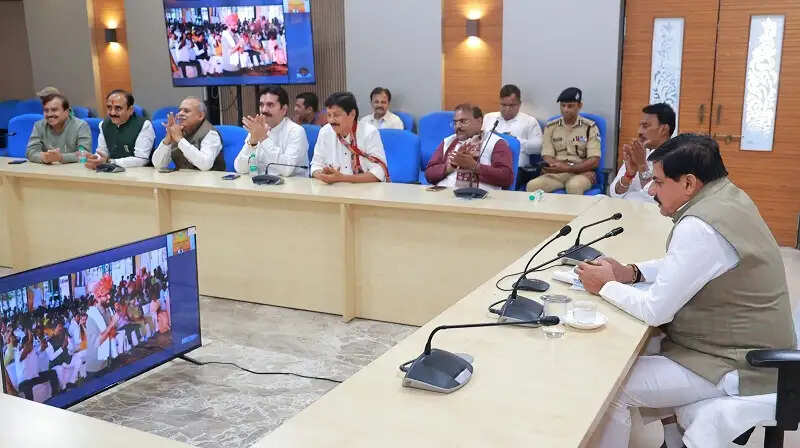 किसानों की समृद्धि सुनिश्चित करने के लिए राज्य सरकार प्रतिबद्ध : मुख्यमंत्री डॉ. यादव