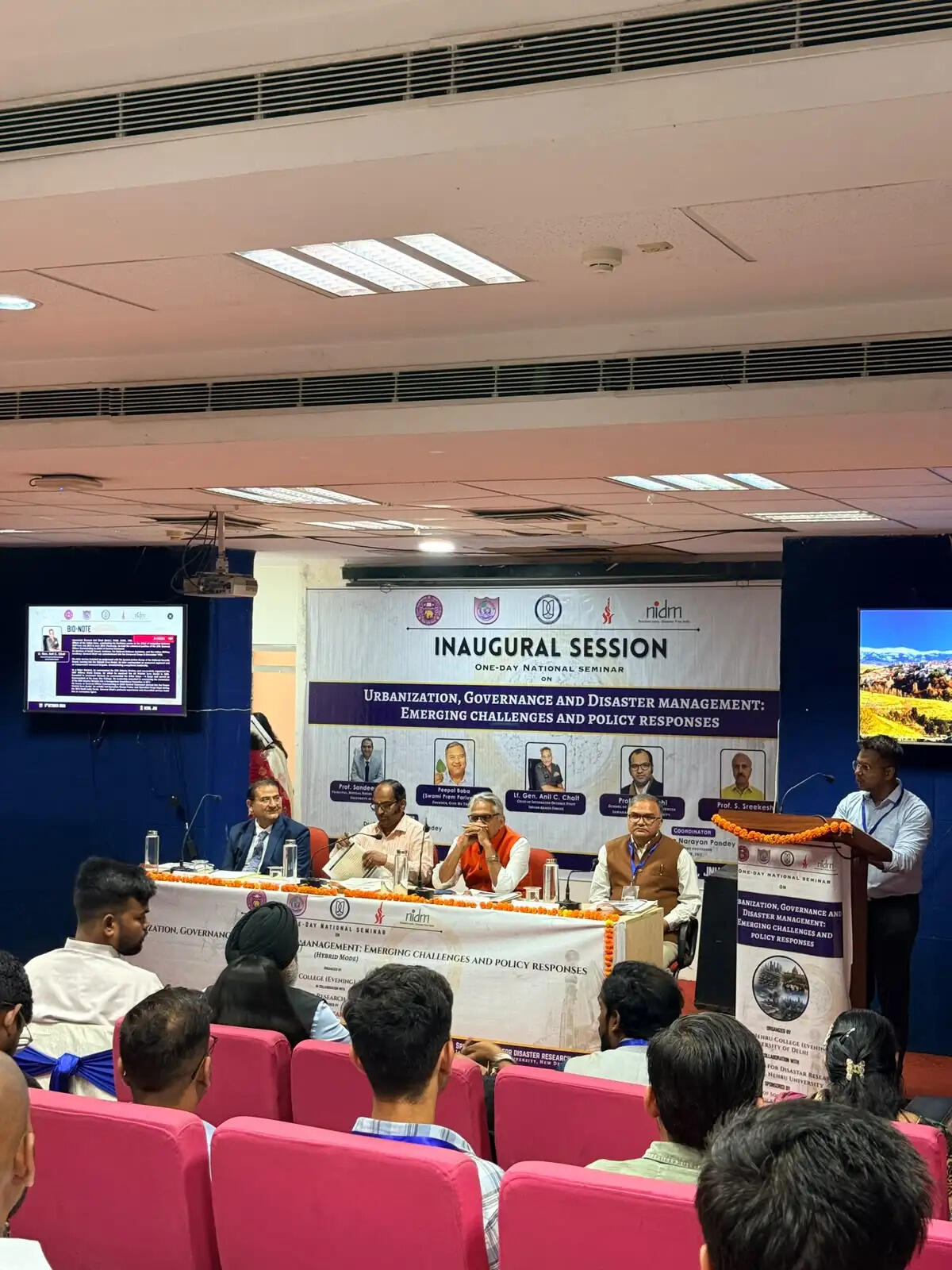 जेएनयू में शहरीकरण और आपदा प्रबंधन पर राष्ट्रीय संगोष्ठी संपन्न, पर्यावरण संरक्षण और सुशासन पर जोर