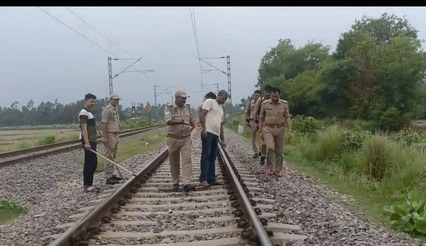 फुरसतगंज में रेलवे ट्रैक पर अज्ञात महिला का शव मिलने से सनसनी, शिनाख्त में जुटी पुलिस