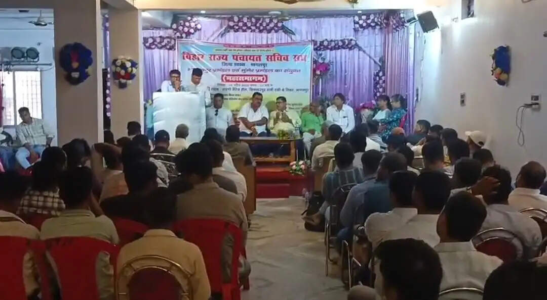 पंचायत सचिवों का महासमागम, पांच सूत्री मांगों को लेकर सरकार को चेतावनी