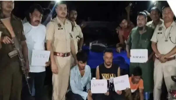 कामरूप में पिस्तौल और तीन जिंदा गोलियों के साथ तीन गिरफ्तार
