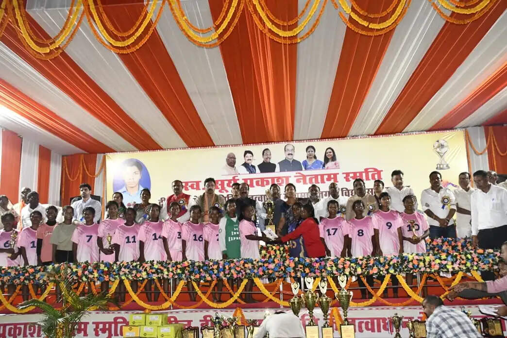 विधानसभास्तरीय फुटबॉल प्रतियोगिता का हुआ भव्य समापन, 120 टीमों ने हिस्सा लिया