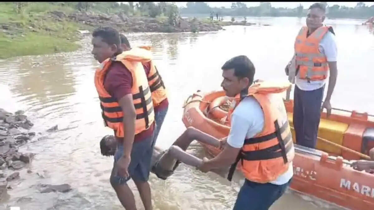 दुर्ग में शिवनाथ नदी में बहे दो बच्चों में से एक का शव बरामद, दूसरे की तलाश जारी