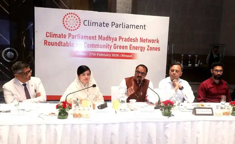 मप्र में नवीकरणीय ऊर्जा के क्षेत्र में किया जा रहा है बेहतरीन कार्य : मंत्री राकेश शुक्ला